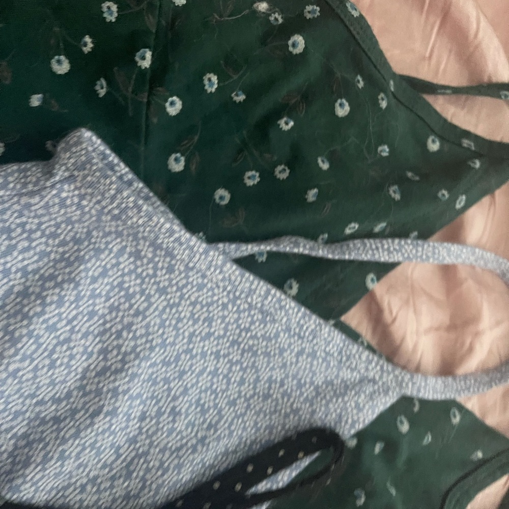 4 RARE BRANDY MELVILLE DRESSES - Picture 3 of 4